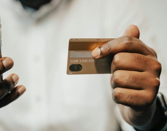 vor und nachteile black white mastercard